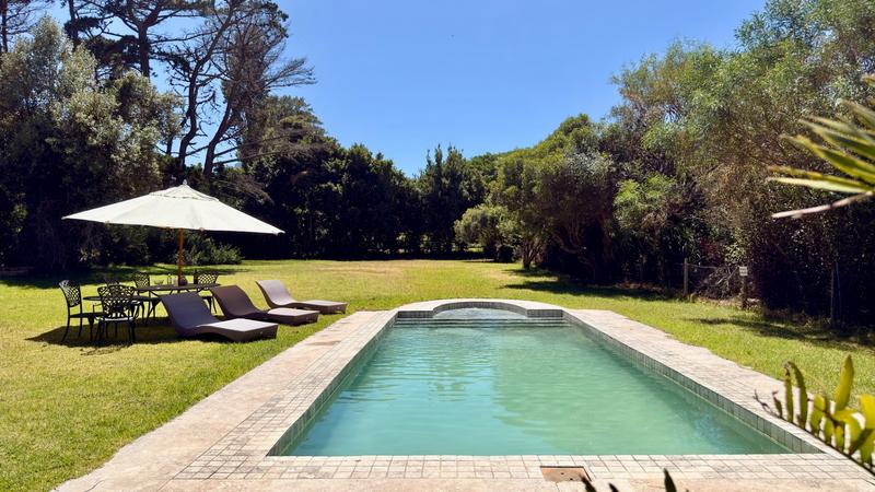 9 Bedroom Property for Sale in Hout Bay Western Cape